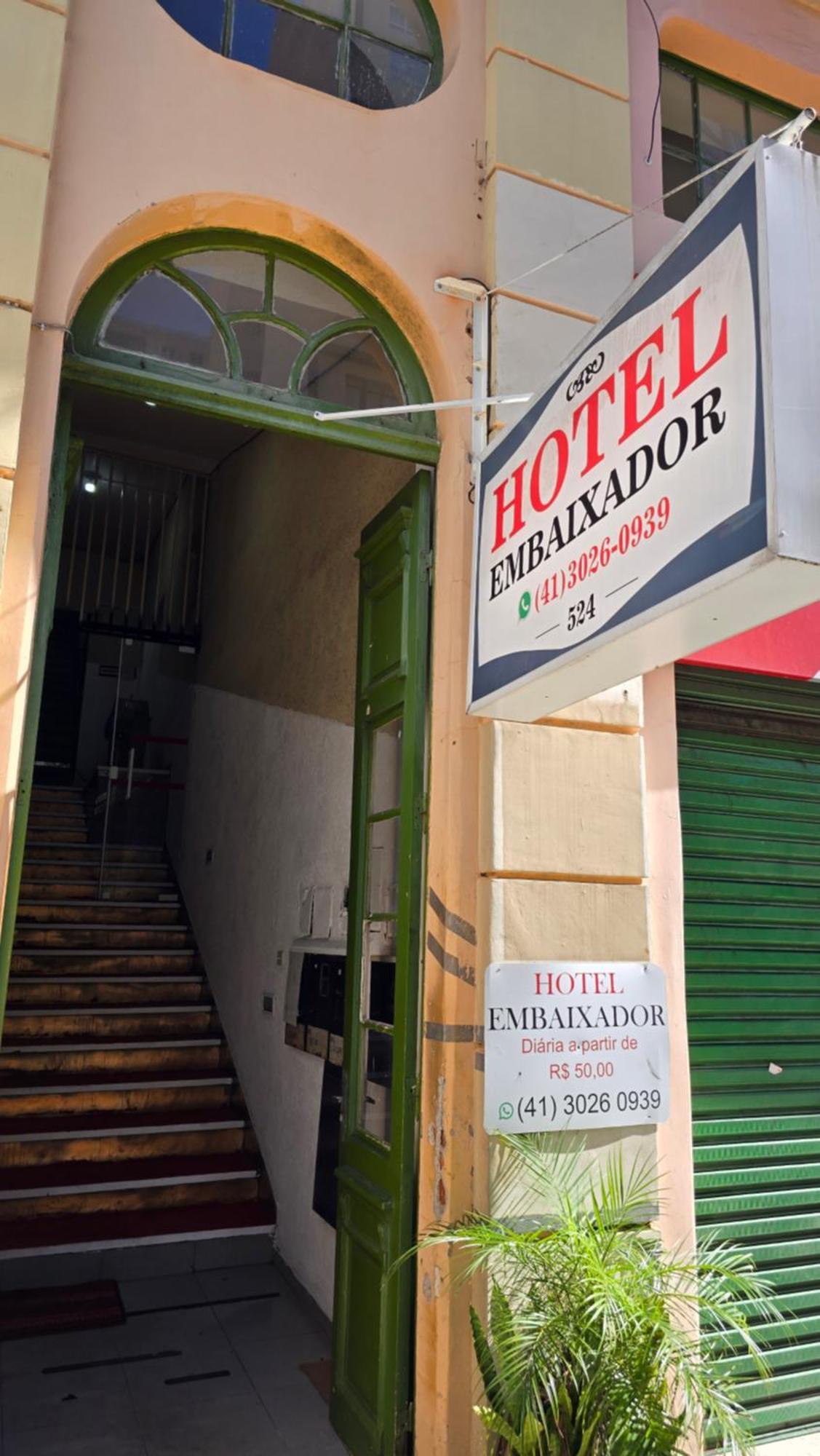 Hotel Embaixador De Curitiba Eksteriør billede